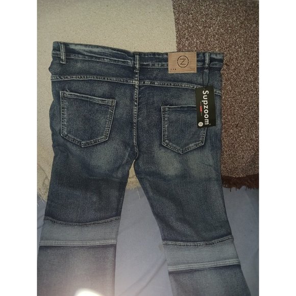 Jeans - Picture 3 of 3